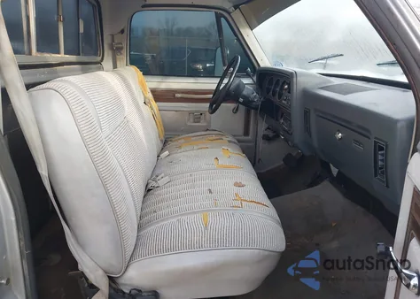 1985 Dodge D-Series D100/D150 z USA, uszkodzony, nr VIN 1B7GD14TXFS702871